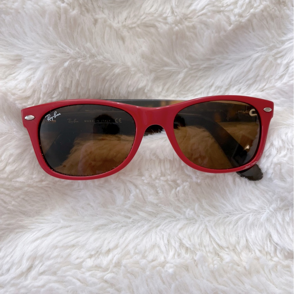Ray-Ban Wayfarer Pop Sunglasses